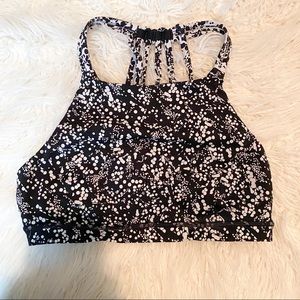 High Neck Lululemon Sports Bra Sz 6